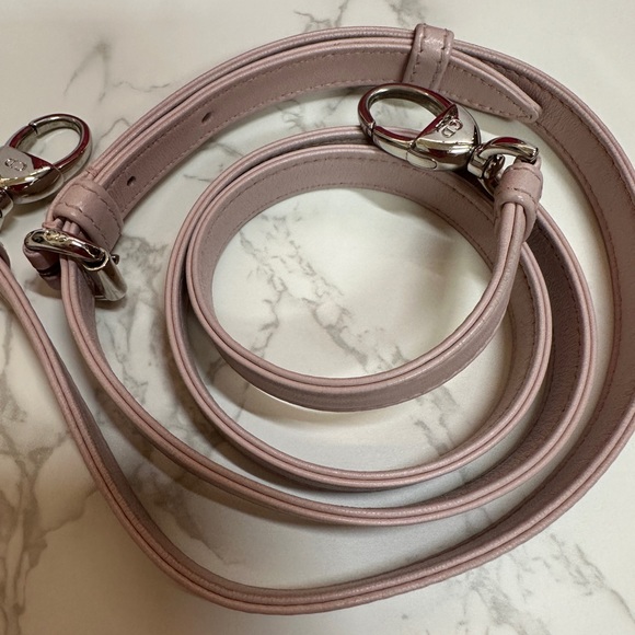 💎✨Authentic 💎✨Dior
Multicolor Cannage Quilted Lambskin Leather Mini Lady Dior - Picture 4 of 11